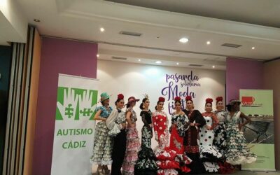 Fotos Pasarela Solidaria Moda Fiesta en Bahia Sur