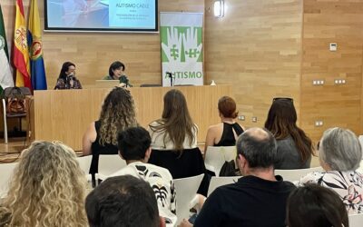 Reunimos en Algeciras a familias de personas con TEA del Campo de Gibraltar para exponerles nuestro catálogo de servicios y nuestros proyectos