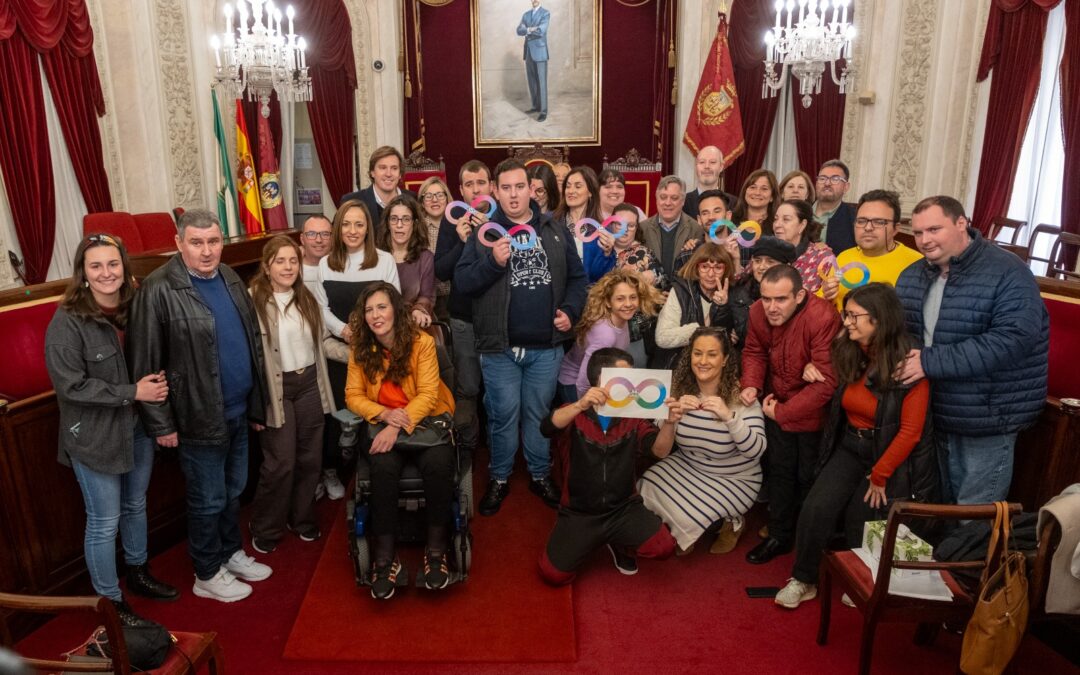Acto institucional en el Ayuntamiento de Cádiz por el Día Mundial del Autismo